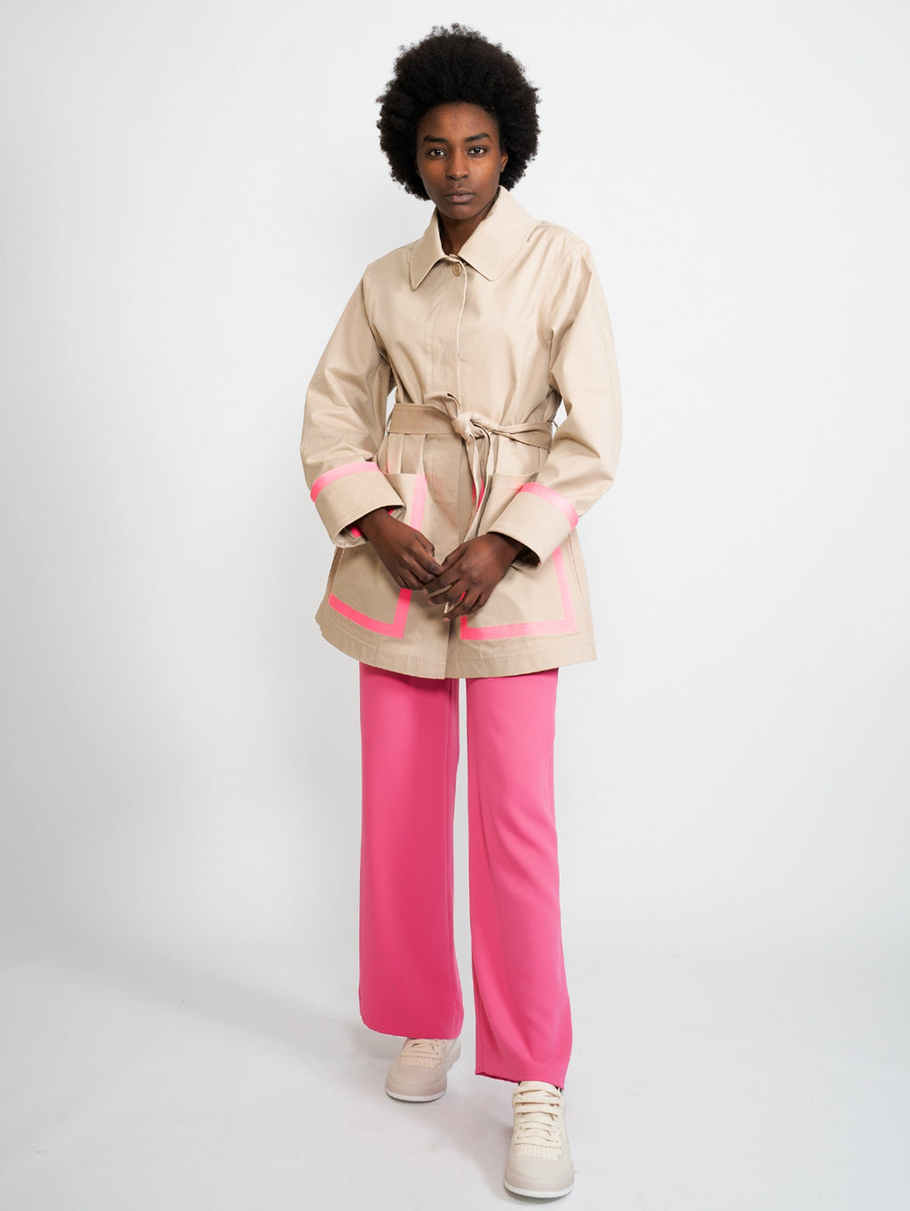 2026 New Arrival Trench con Bande Beige