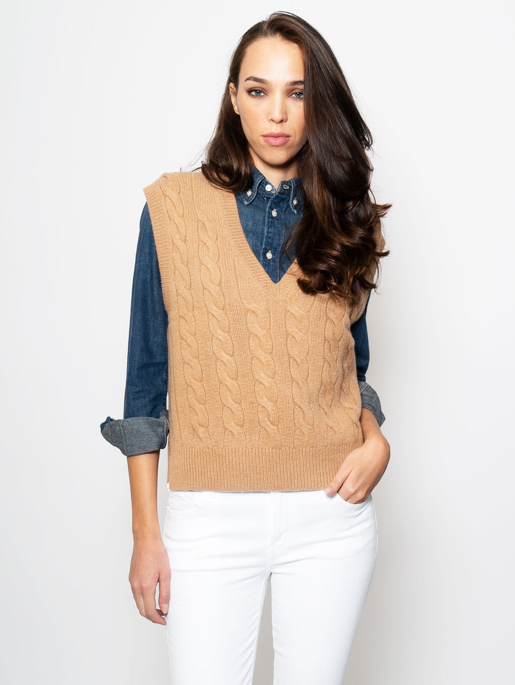 2026 New Arrival Gilet a Trecce Scollo a V Cammello