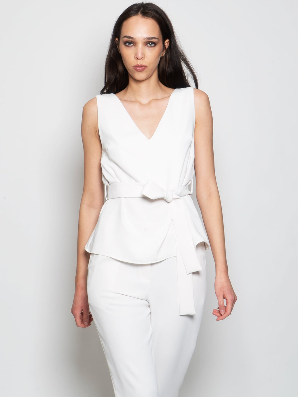 2026 New Arrival Top Senza Maniche con Cintura Panna