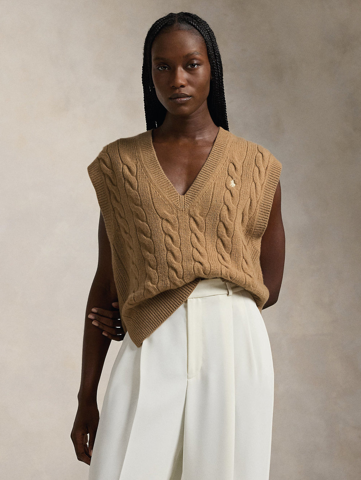 2026 New Arrival Gilet con Scollo a V a Trecce Cammello