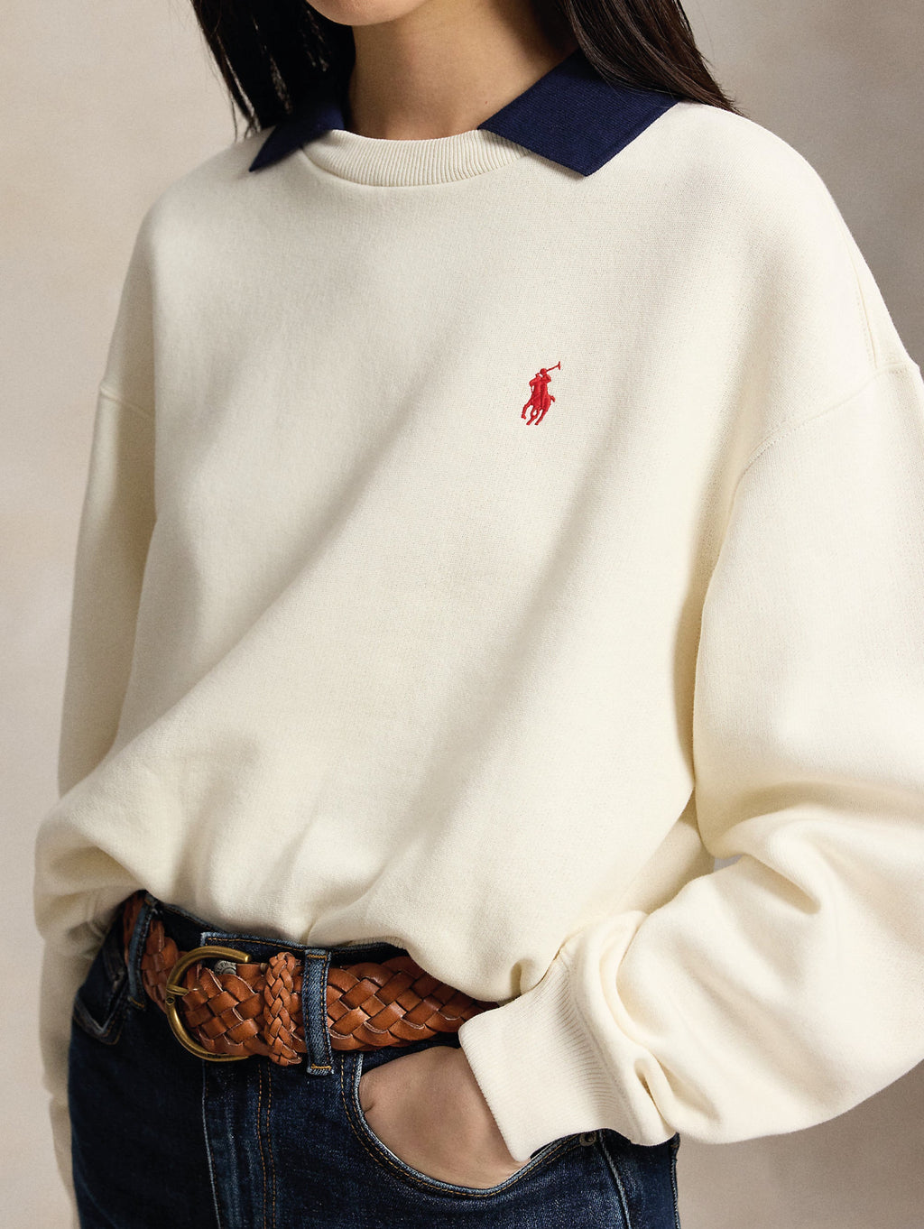 2026 New Arrival Felpa Gircollo con Collo Polo Applicato Crema