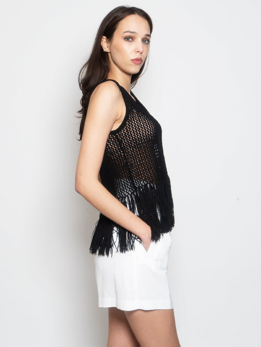2026 New Arrival Top in Maglia Crochet con Frange Nero