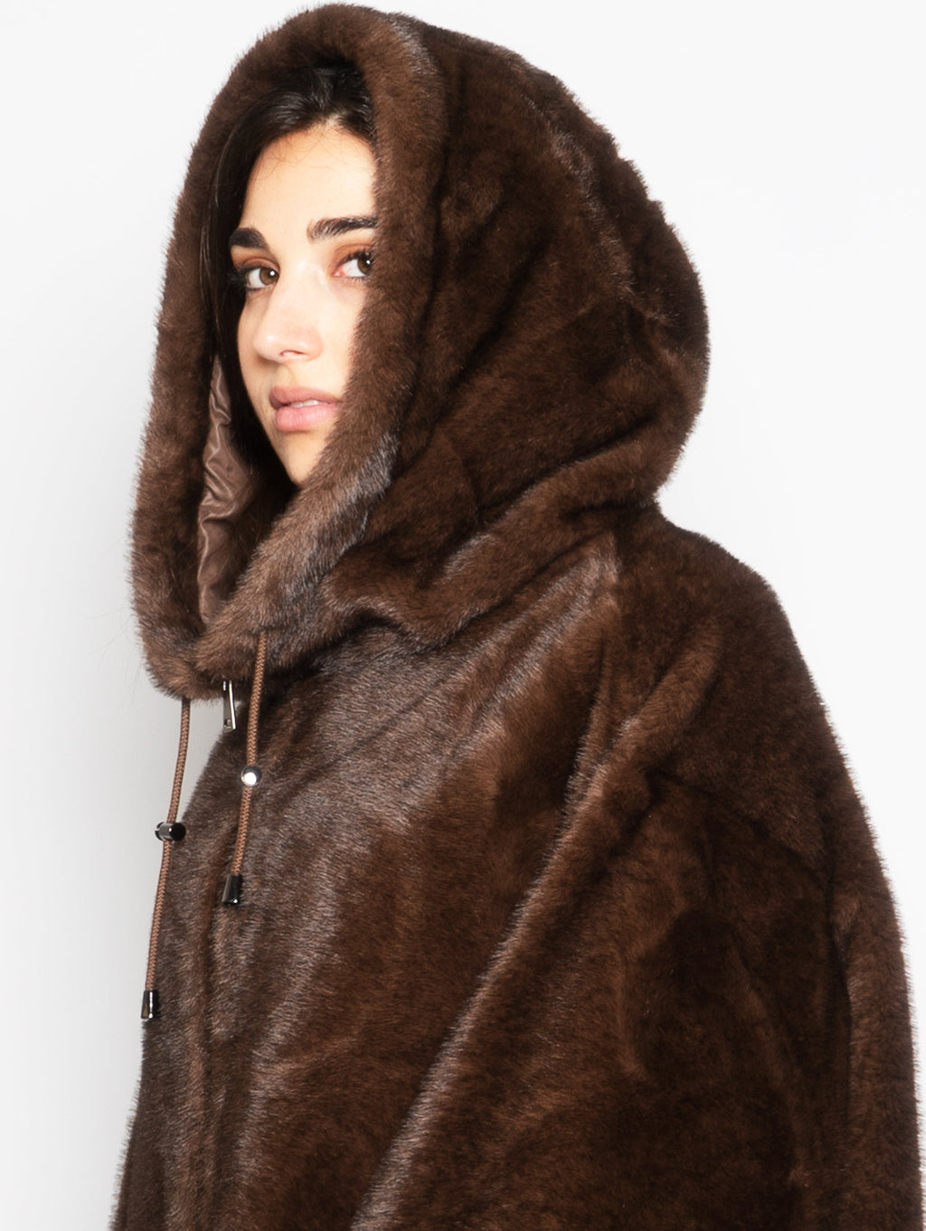 2026 New Arrival Parka con Cappuccio in Eco Pelliccia Visone
