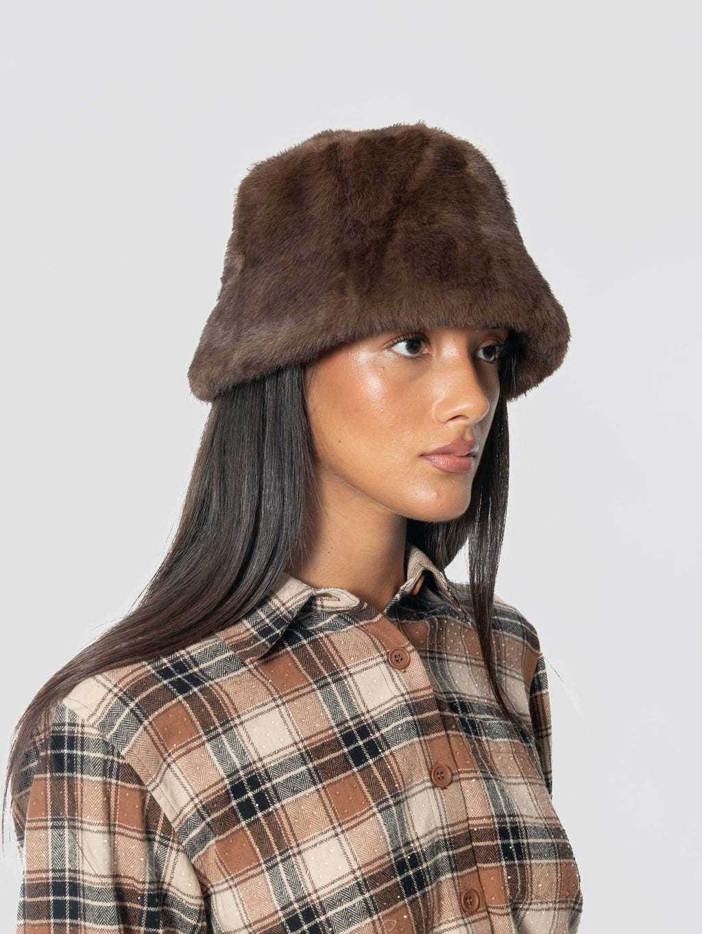 2026 New Arrival Cappello Bucket in Ecopelliccia Marrone