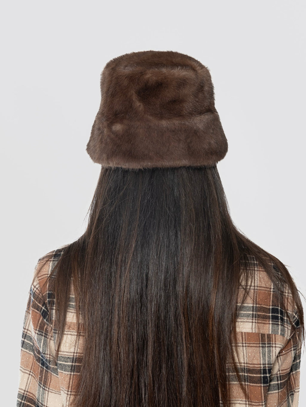2026 New Arrival Cappello Bucket in Ecopelliccia Marrone