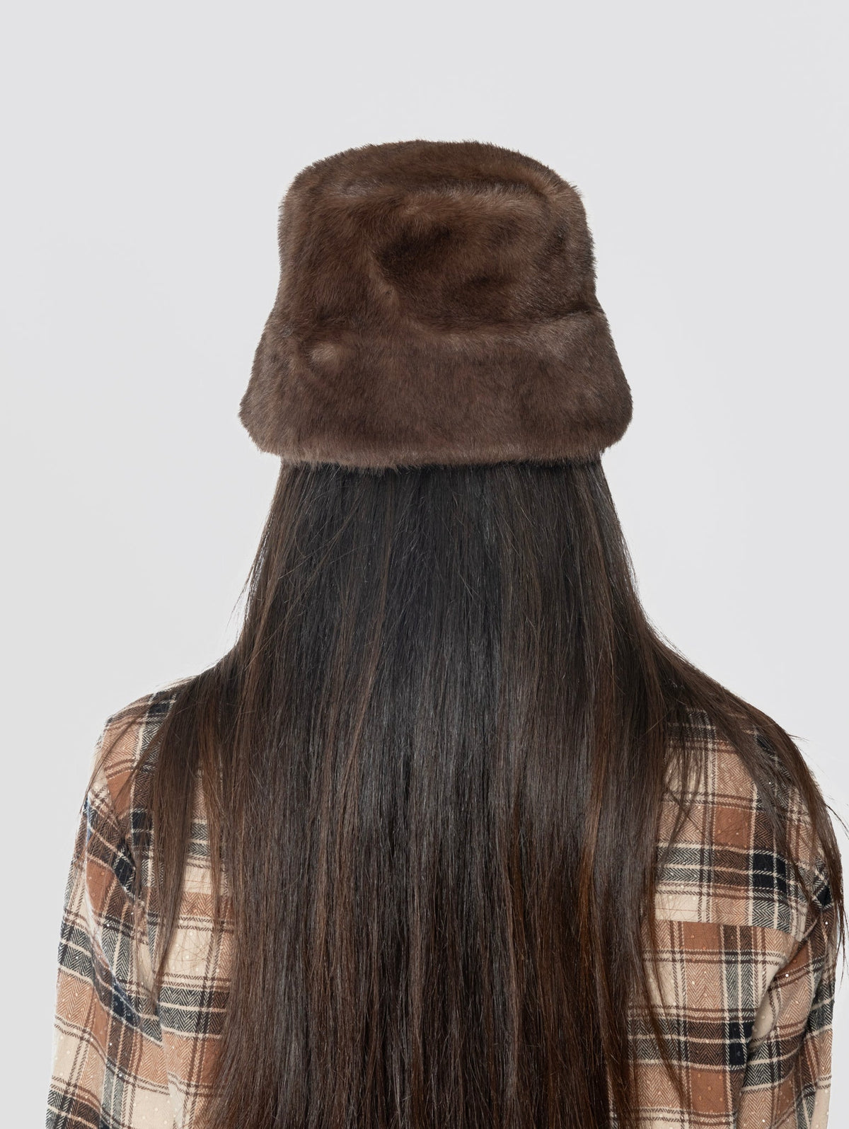 2026 New Arrival Cappello Bucket in Ecopelliccia Marrone