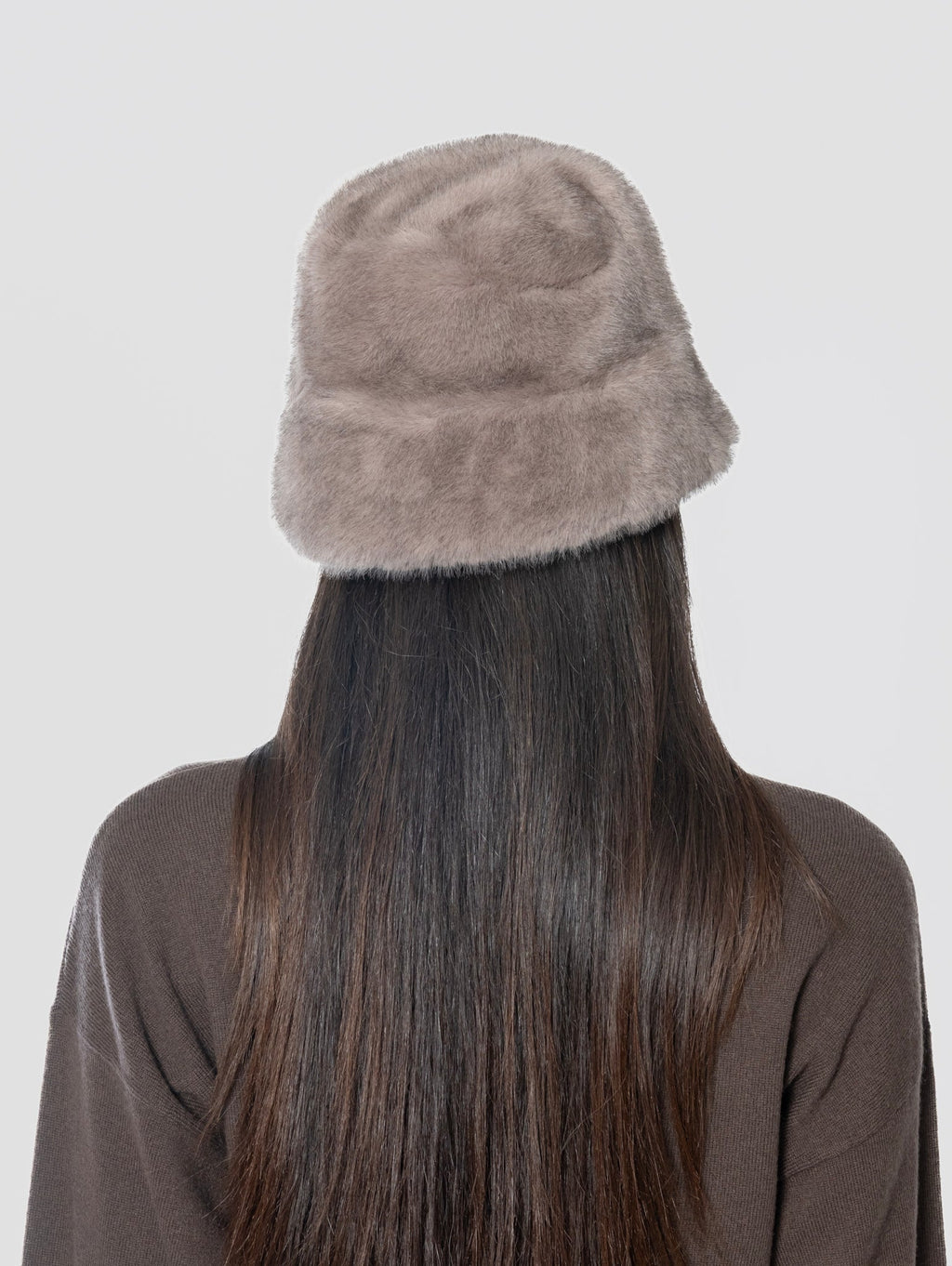 2026 New Arrival Cappello Bucket in Ecopelliccia Grigio