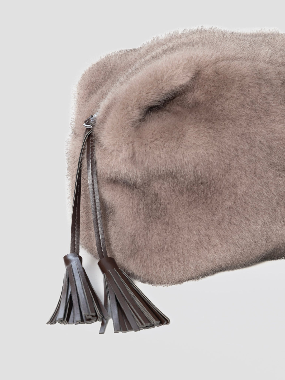 2026 New Arrival Pochette in Ecopelliccia Grigia