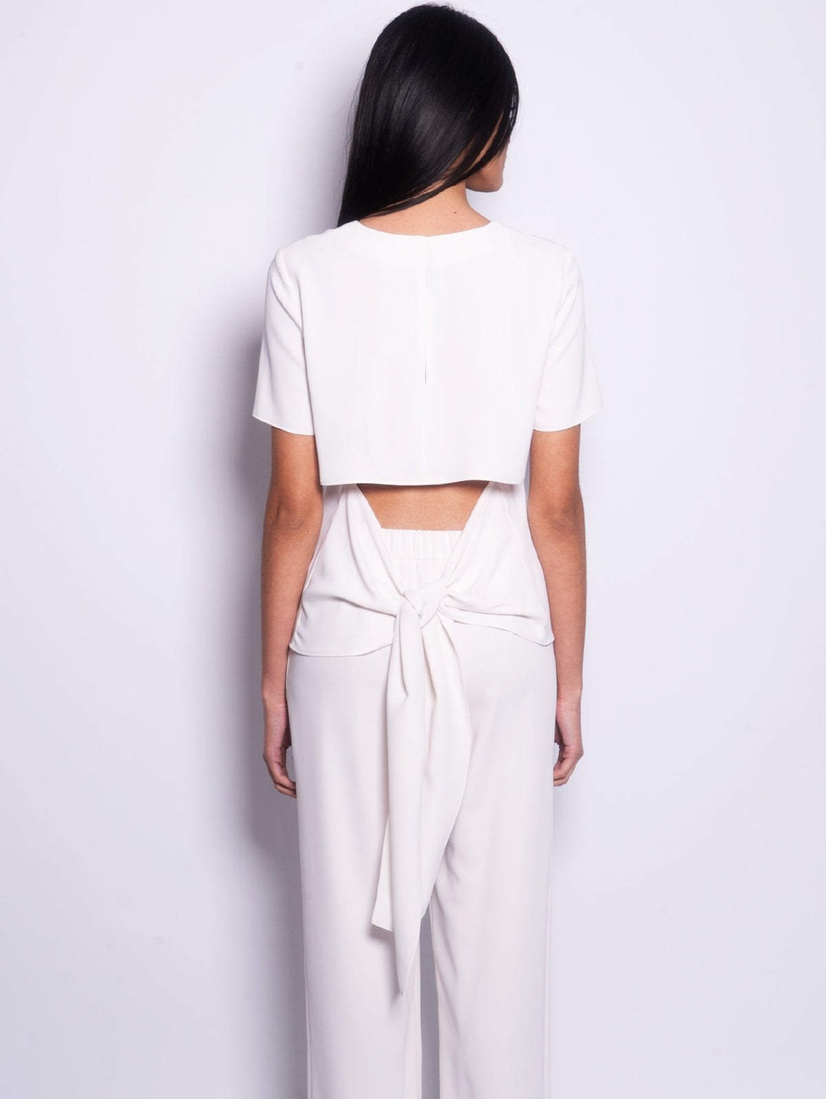 2026 New Arrival Blusa con Dettaglio Cut Out Panna