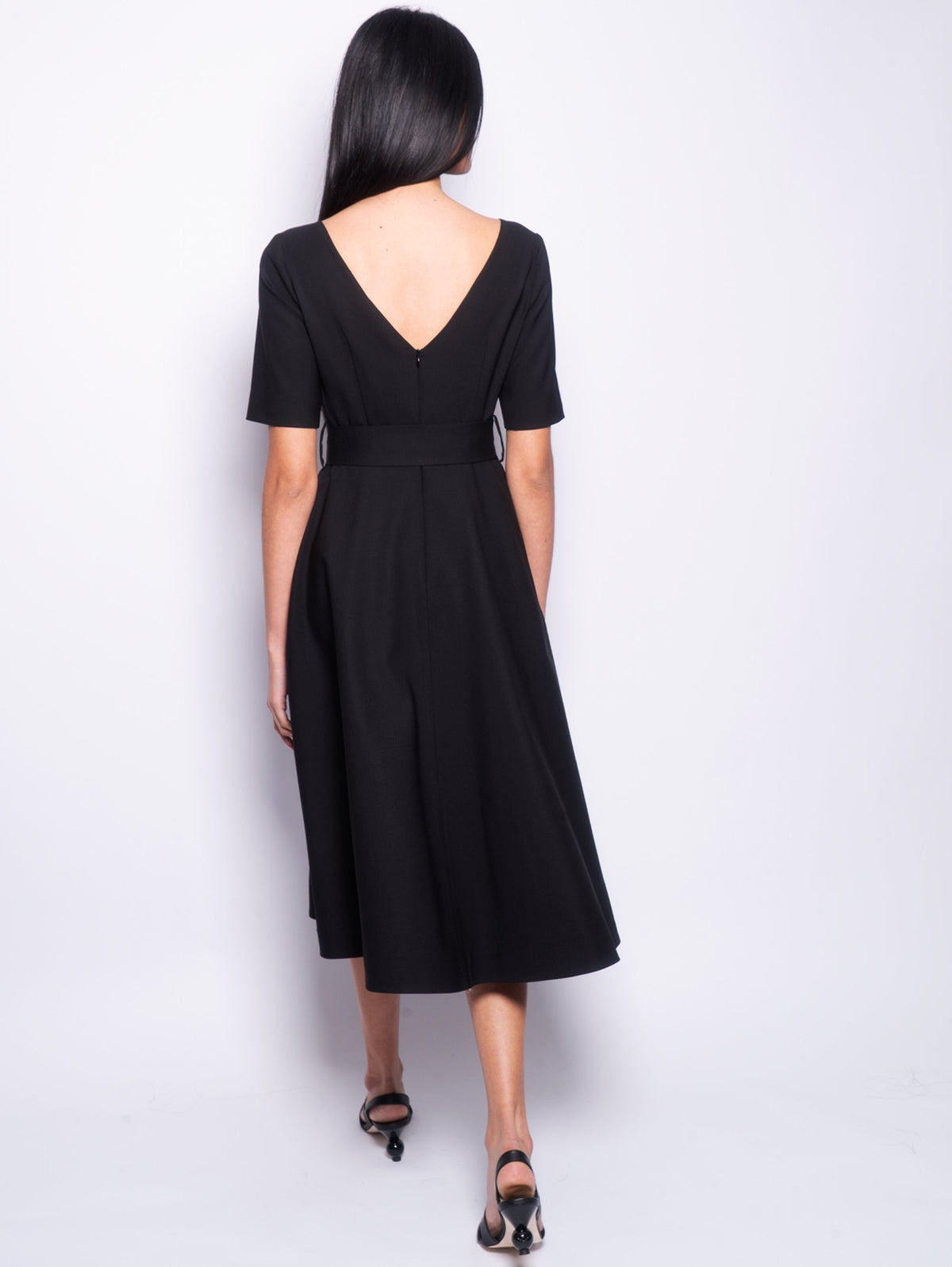 2026 New Arrival Abito in Fresco Lana con Cintura Nero