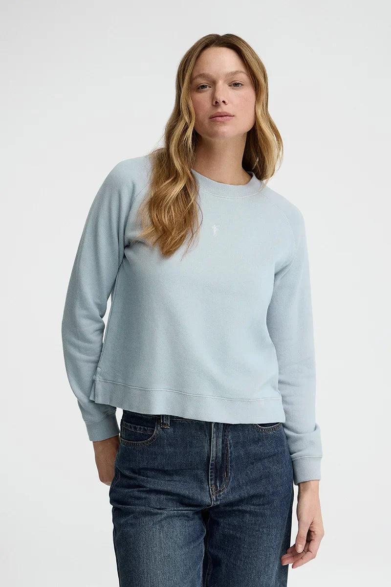 2026 New Arrival Light-blue sweatshirt with raglan sleeves and Rigby Go embroidery