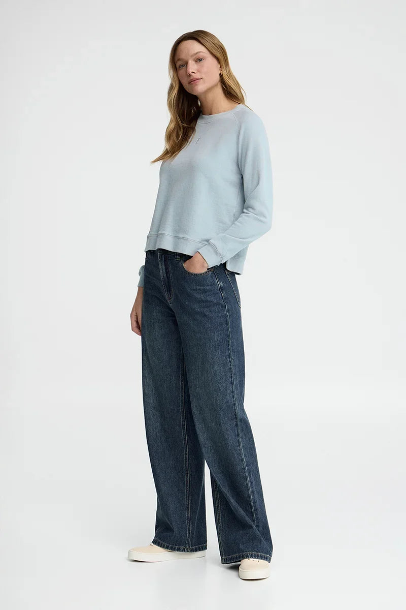 2026 New Arrival Light-blue sweatshirt with raglan sleeves and Rigby Go embroidery