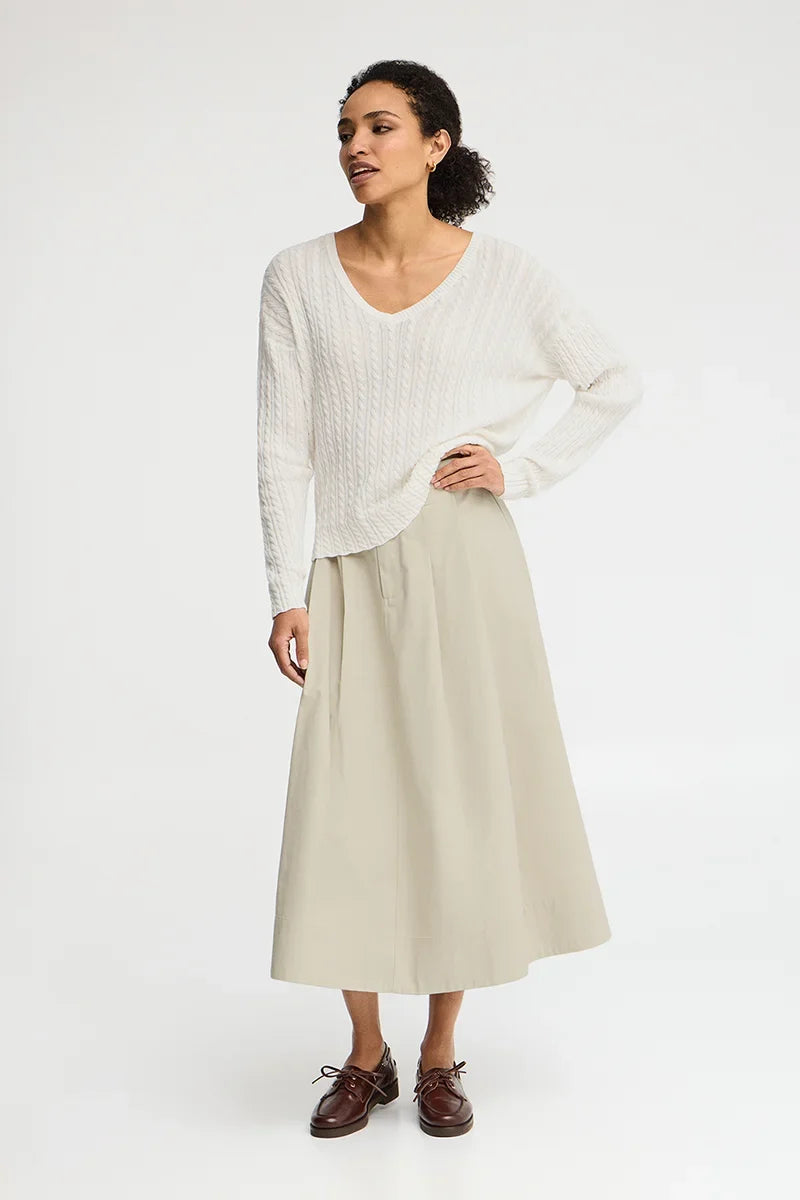 2026 New Arrival Nude cable-knit jumper with V-neck and Polo Club logo