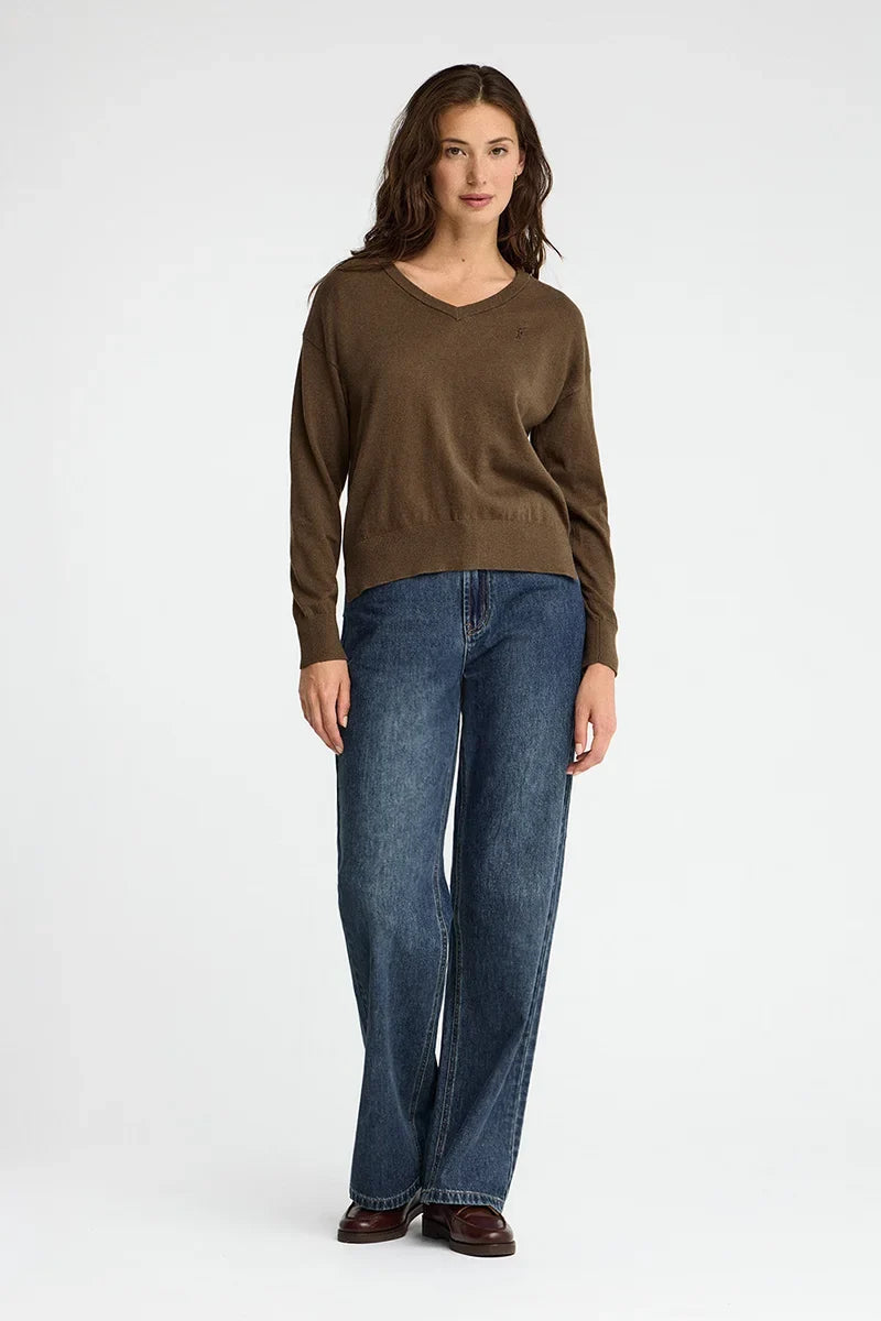 2026 New Arrival Brown wool-blend jumper with V-neck Rigby Go