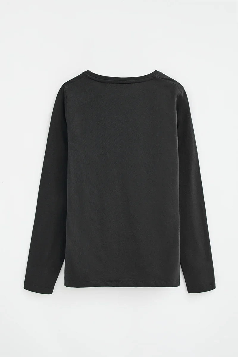 2026 New Arrival Black long-sleeve V-neck T-shirt with Rigby Go embroidery