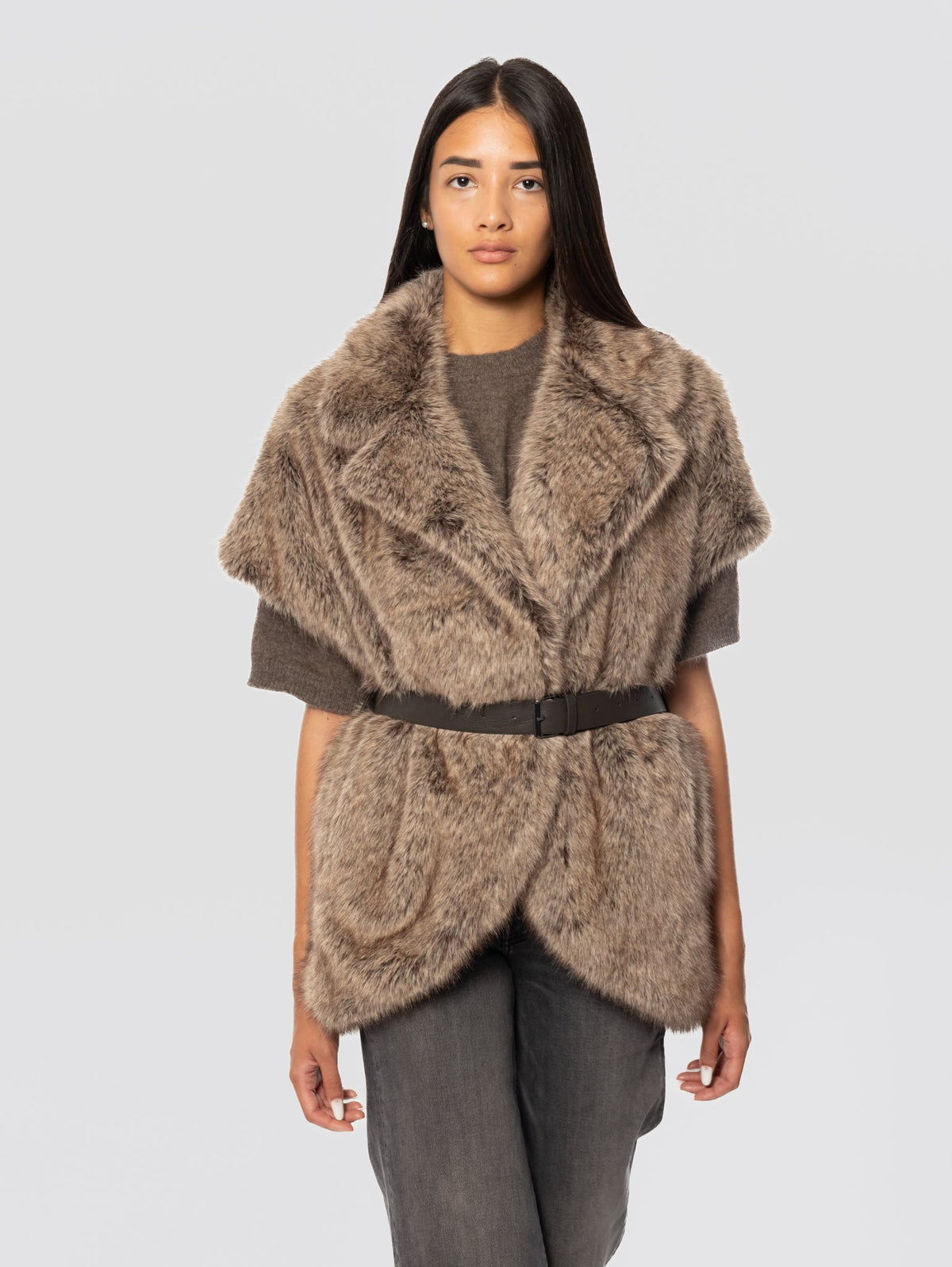 2026 New Arrival Gilet Corto in Ecopelliccia a Pelo Lungo Greige