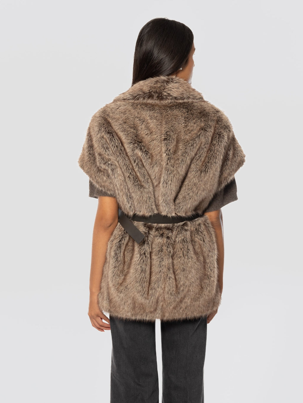 2026 New Arrival Gilet Corto in Ecopelliccia a Pelo Lungo Greige