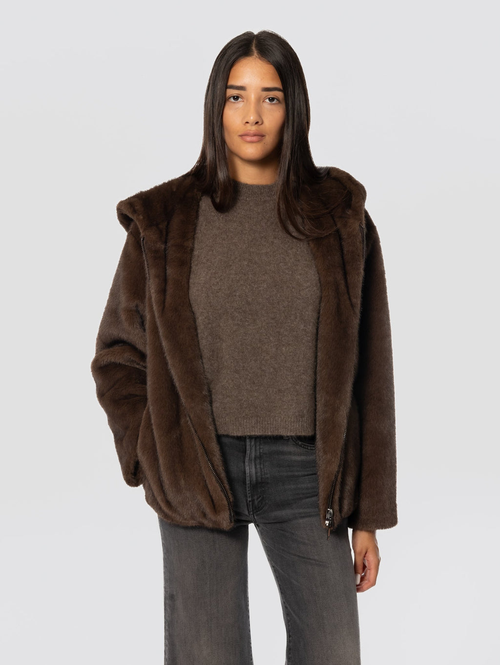 2026 New Arrival Giubbotto in Ecopelliccia con Cappuccio Marrone