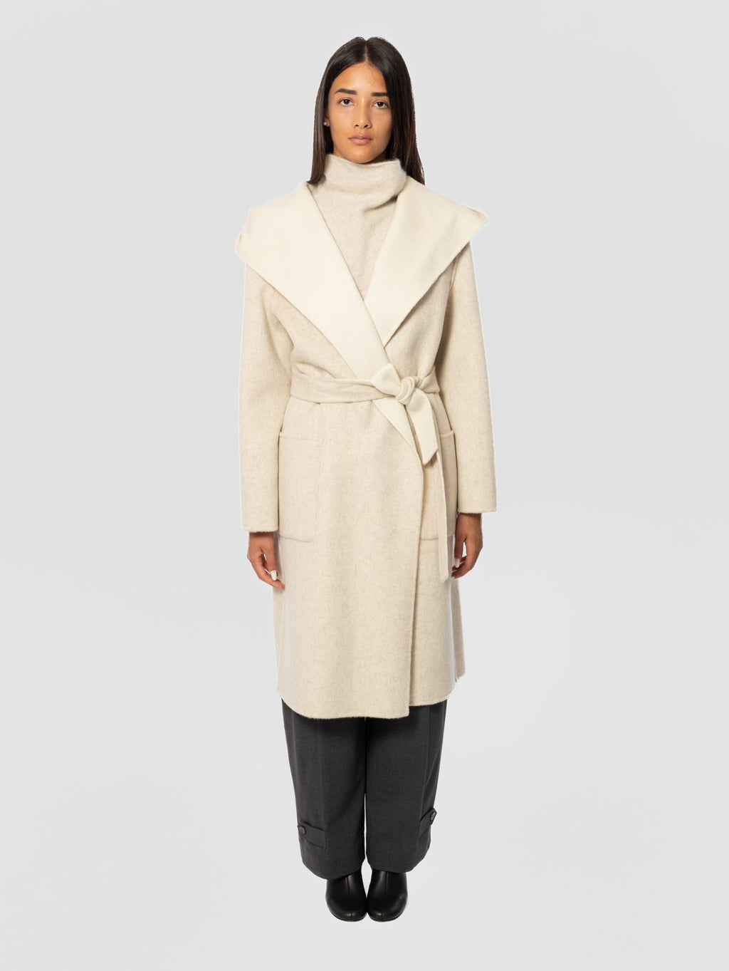2026 New Arrival Cappotto in Double di Lana con Cappuccio Panna