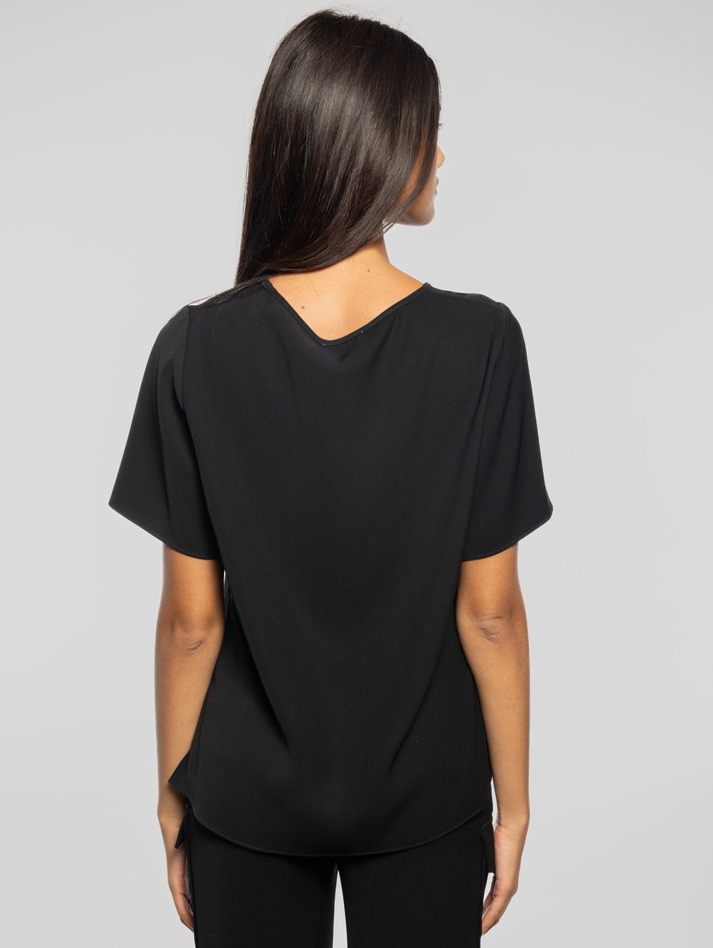 2026 New Arrival Blusa Girocollo con Maniche Corte Nero