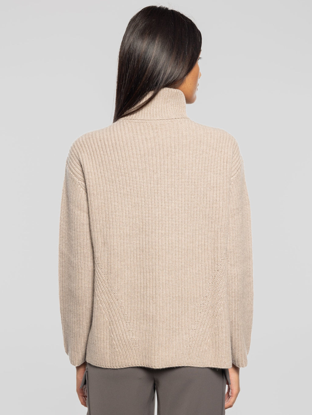 2026 New Arrival Maglia Collo Alto in Cashmere Beige
