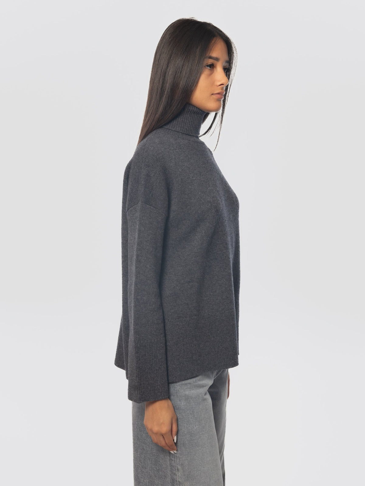 2026 New Arrival Maglia Collo Alto Oversize Grigio Scuro