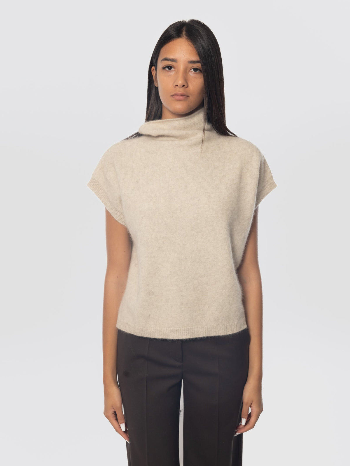 2026 New Arrival Maglia in Racoon con Collo Alto Burro