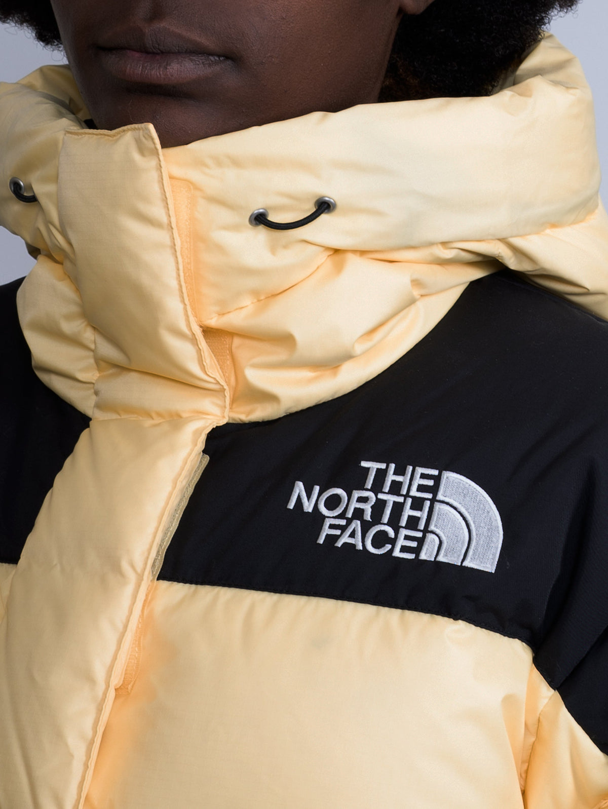 2026 New Arrival Piumino Oversize con Cappuccio Giallo/Nero