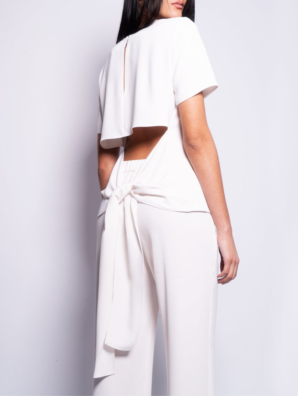 2026 New Arrival Blusa con Dettaglio Cut Out Panna