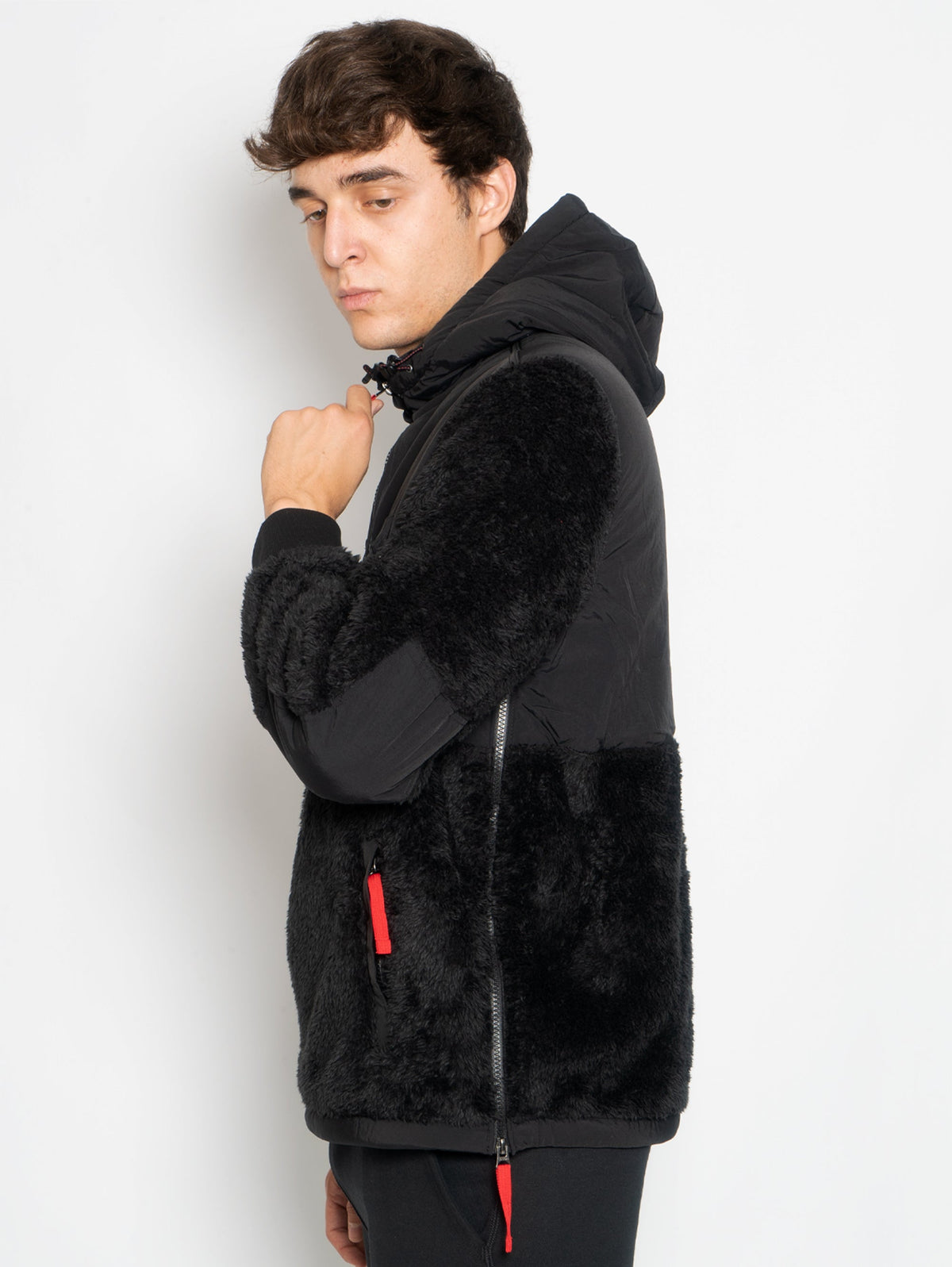 2026 New Arrival Felpa in Pile con Cappuccio e Mezza Zip Nero