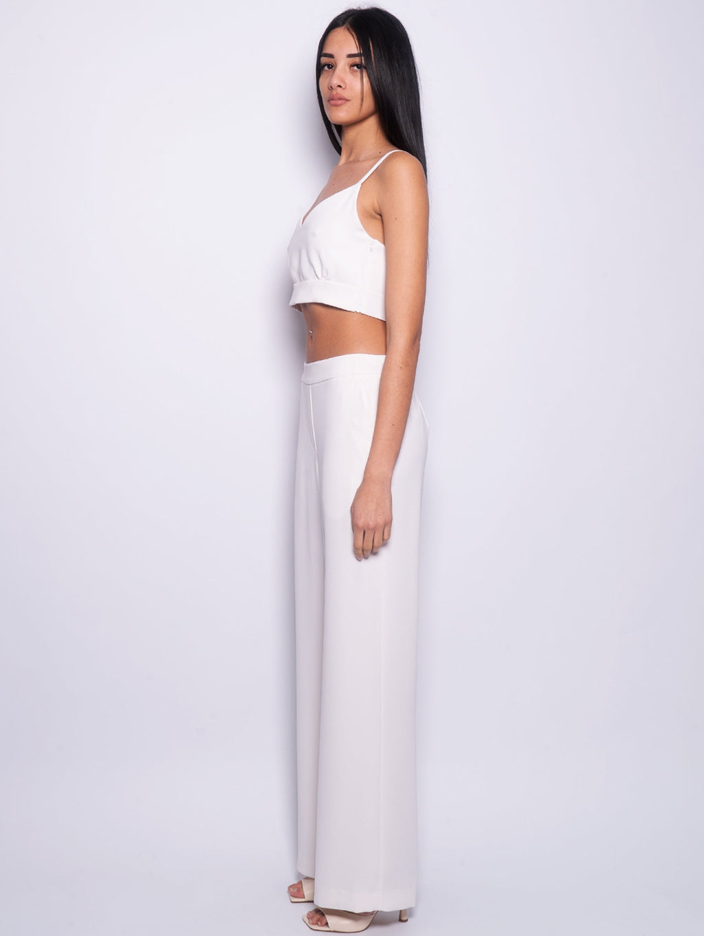 2026 New Arrival Top Cropped con Scollo a V Panna