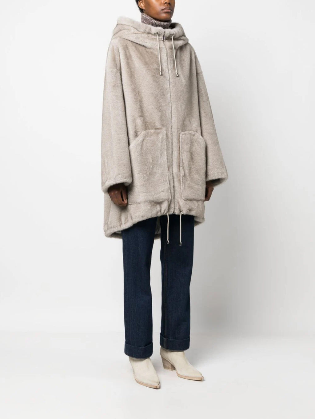 2026 New Arrival Parka con Cappuccio in Eco Pelliccia Grigio