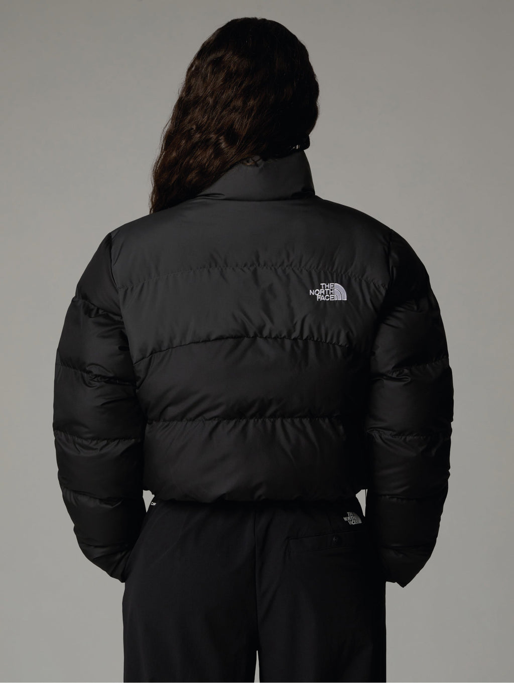 Piumino Corto Squadrato Saikuru Cropped Nero