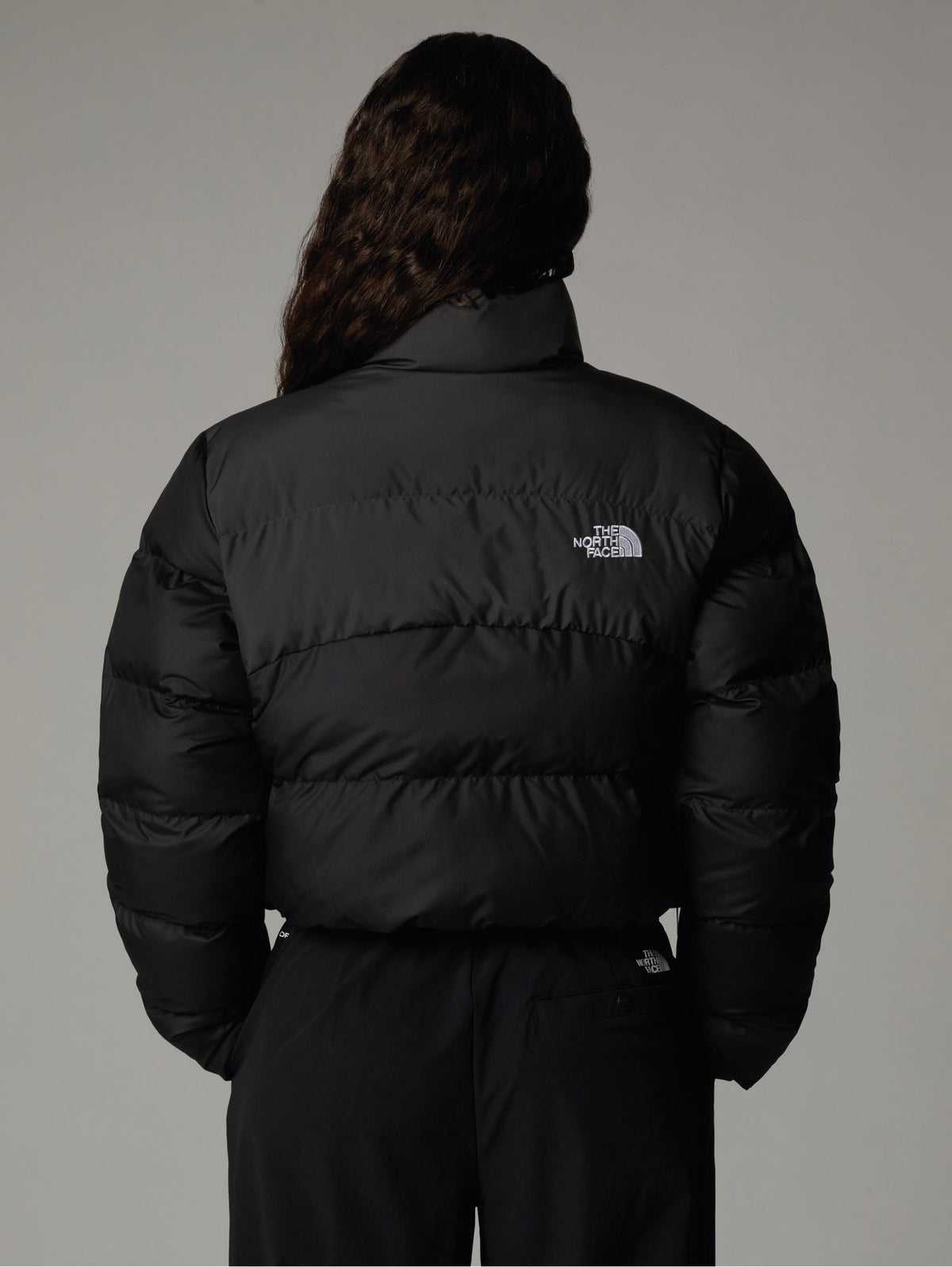 Piumino Corto Squadrato Saikuru Cropped Nero