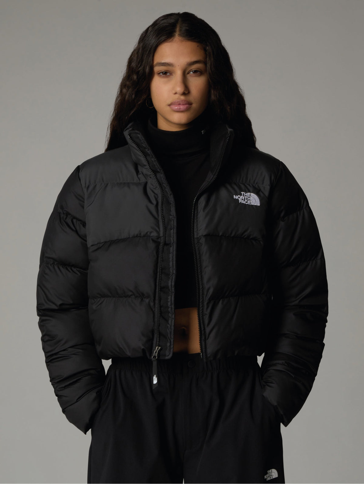 Piumino Corto Squadrato Saikuru Cropped Nero