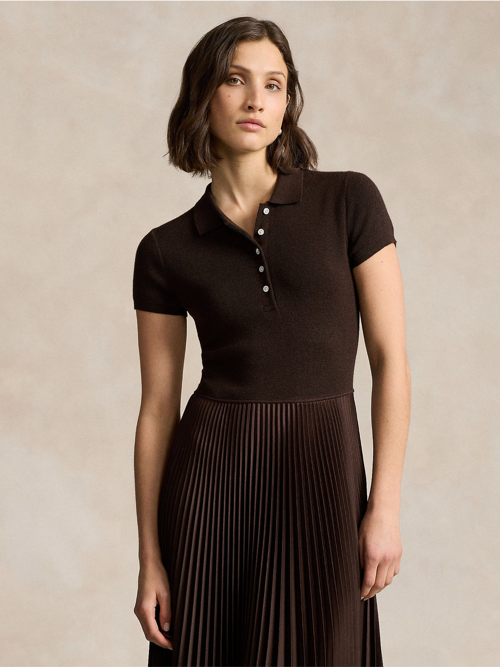 2026 New Arrival Abito in Maglia con Gonna Plissé Marrone