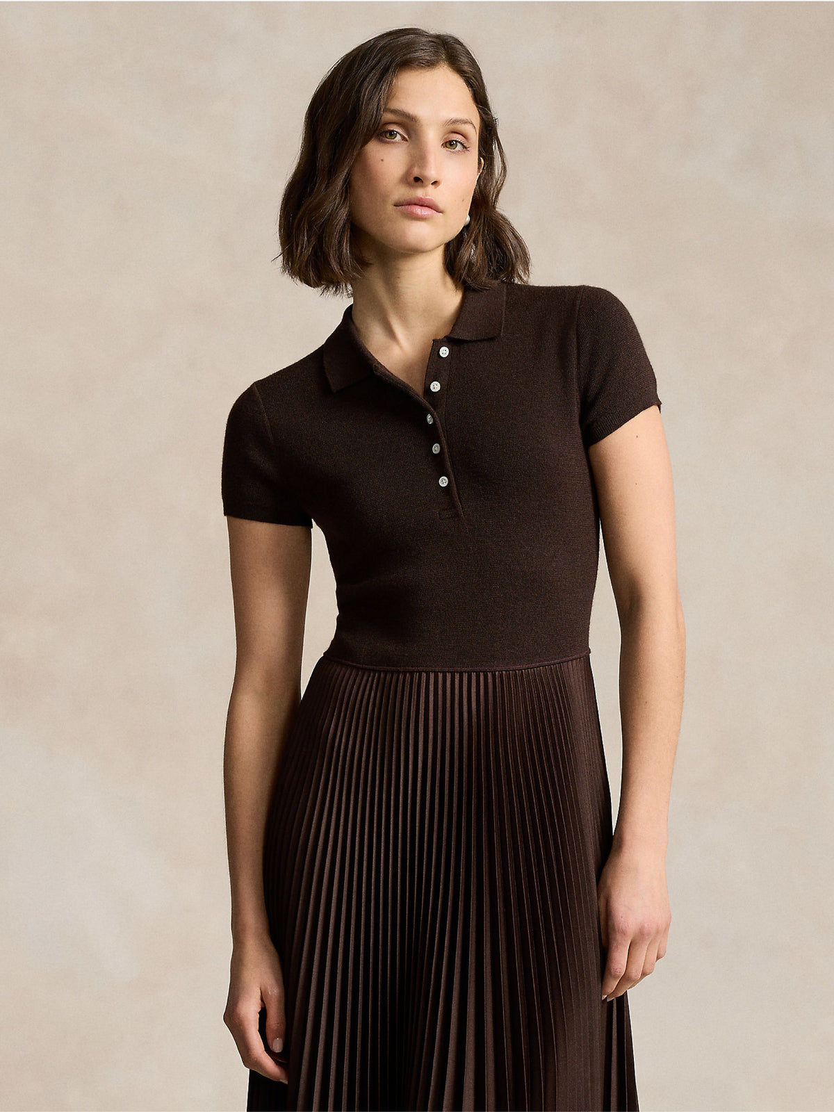 2026 New Arrival Abito in Maglia con Gonna Plissé Marrone