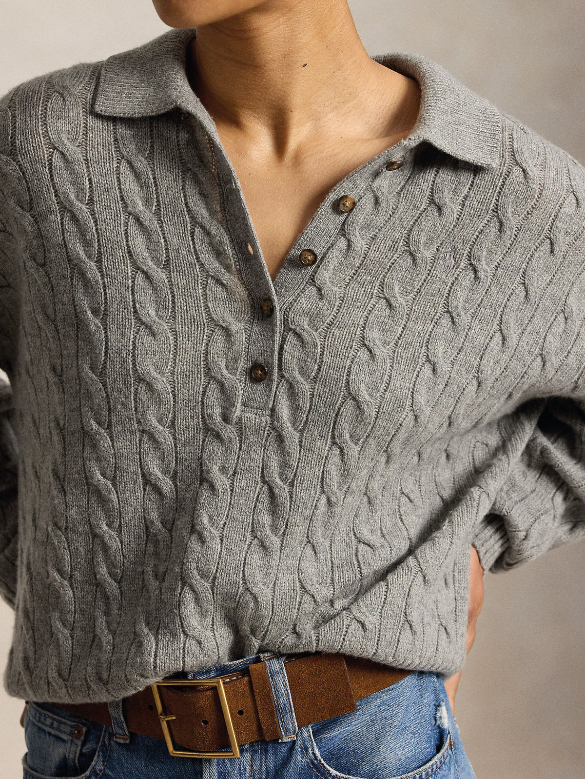 2026 New Arrival Maglia in Lana a Trecce con Collo Polo Grigio