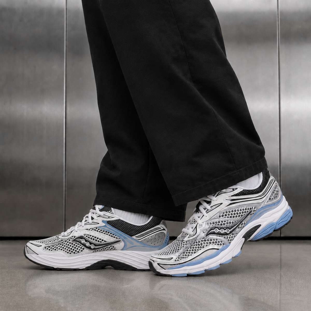 2026 New Arrival Saucony ProGrid Omni 9 'Blissful White'