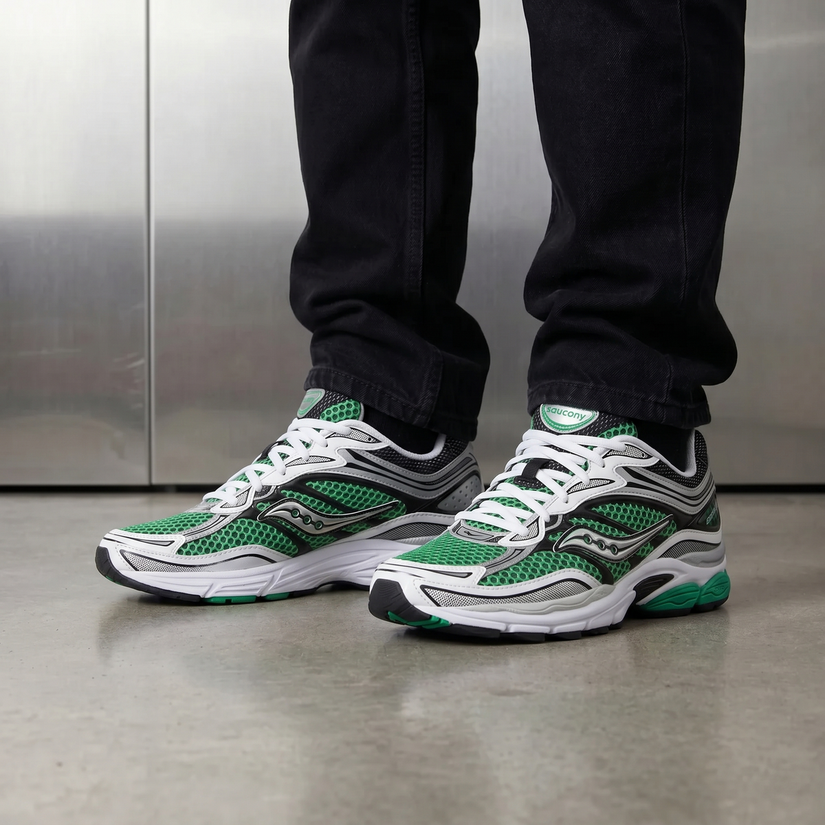2026 New Arrival Saucony ProGrid Omni 9 OG 'Green Silver'