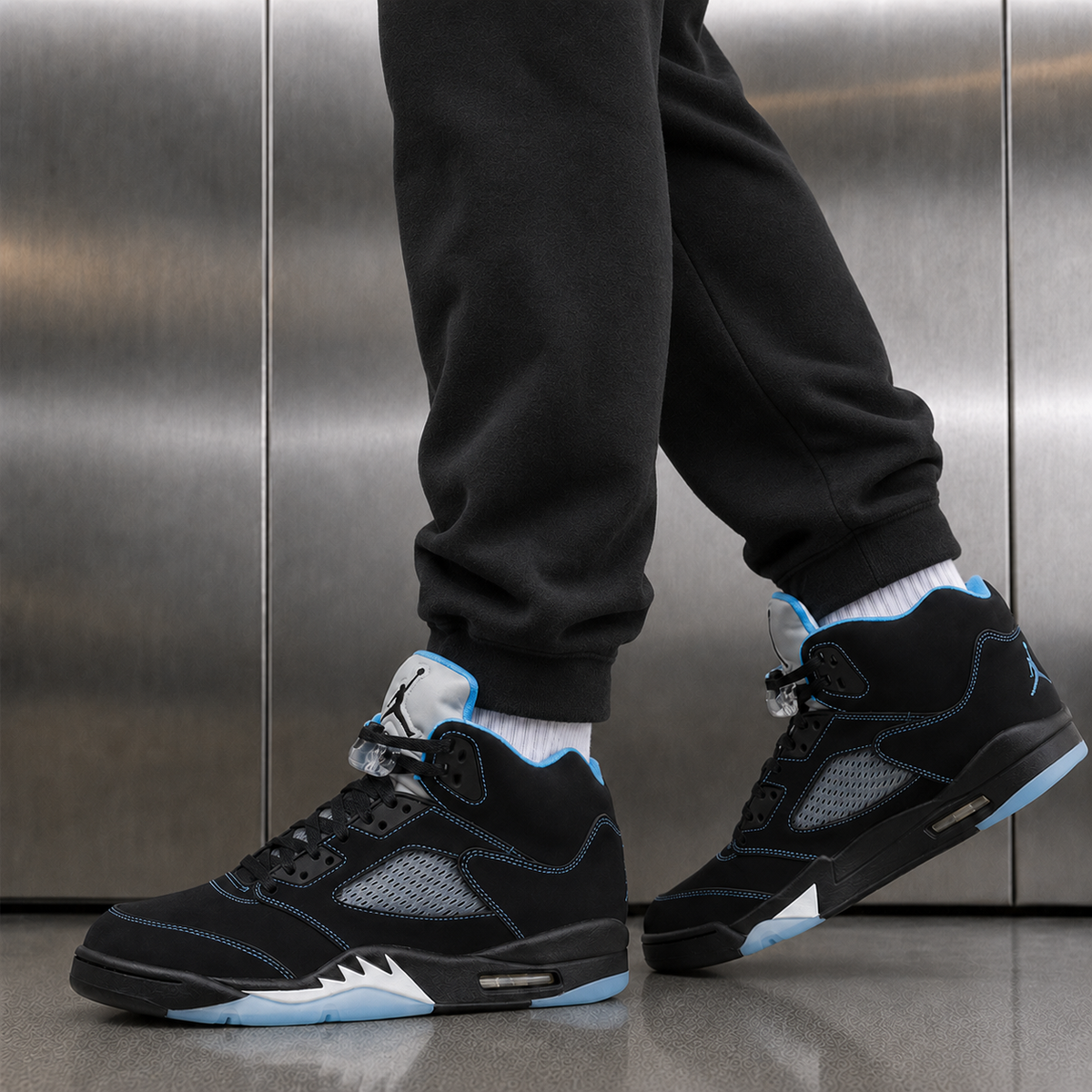 2026 New Arrival Air Jordan 5 'Black University Blue'