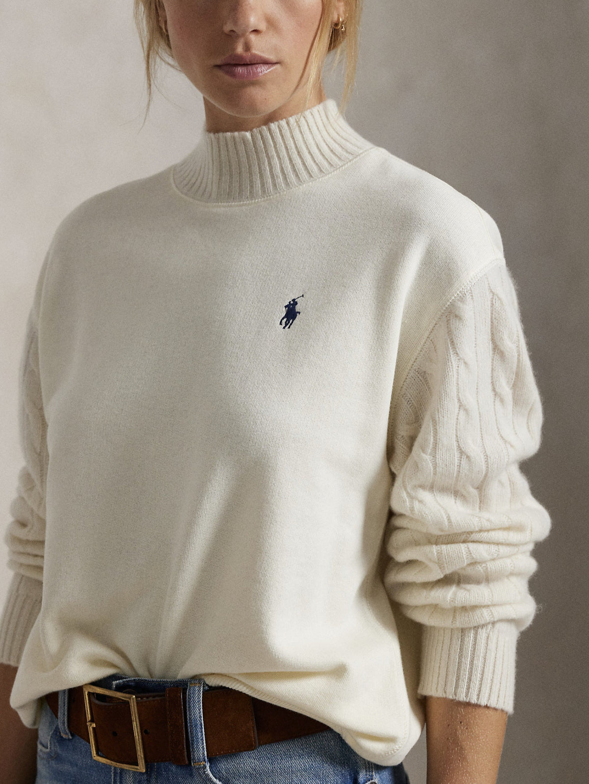 2026 New Arrival Felpa con Collo Alto Crema