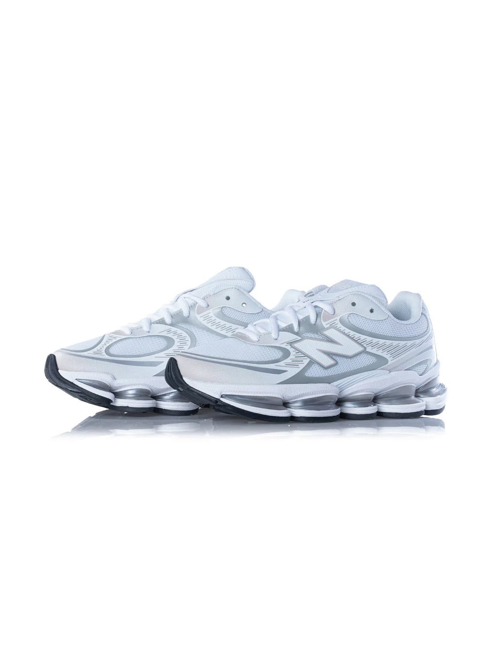2026 New Arrival Sneakers 2000 con Abzorb da donna Argento/Bianco