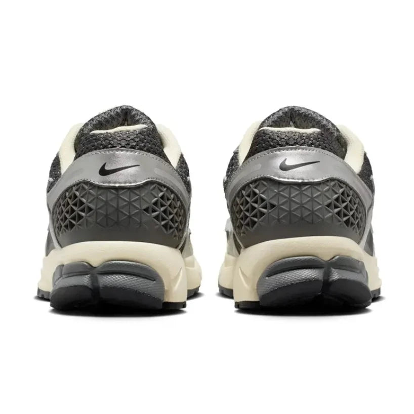 Nike Zoom Vomero 5 'Iron Grey Chrome'