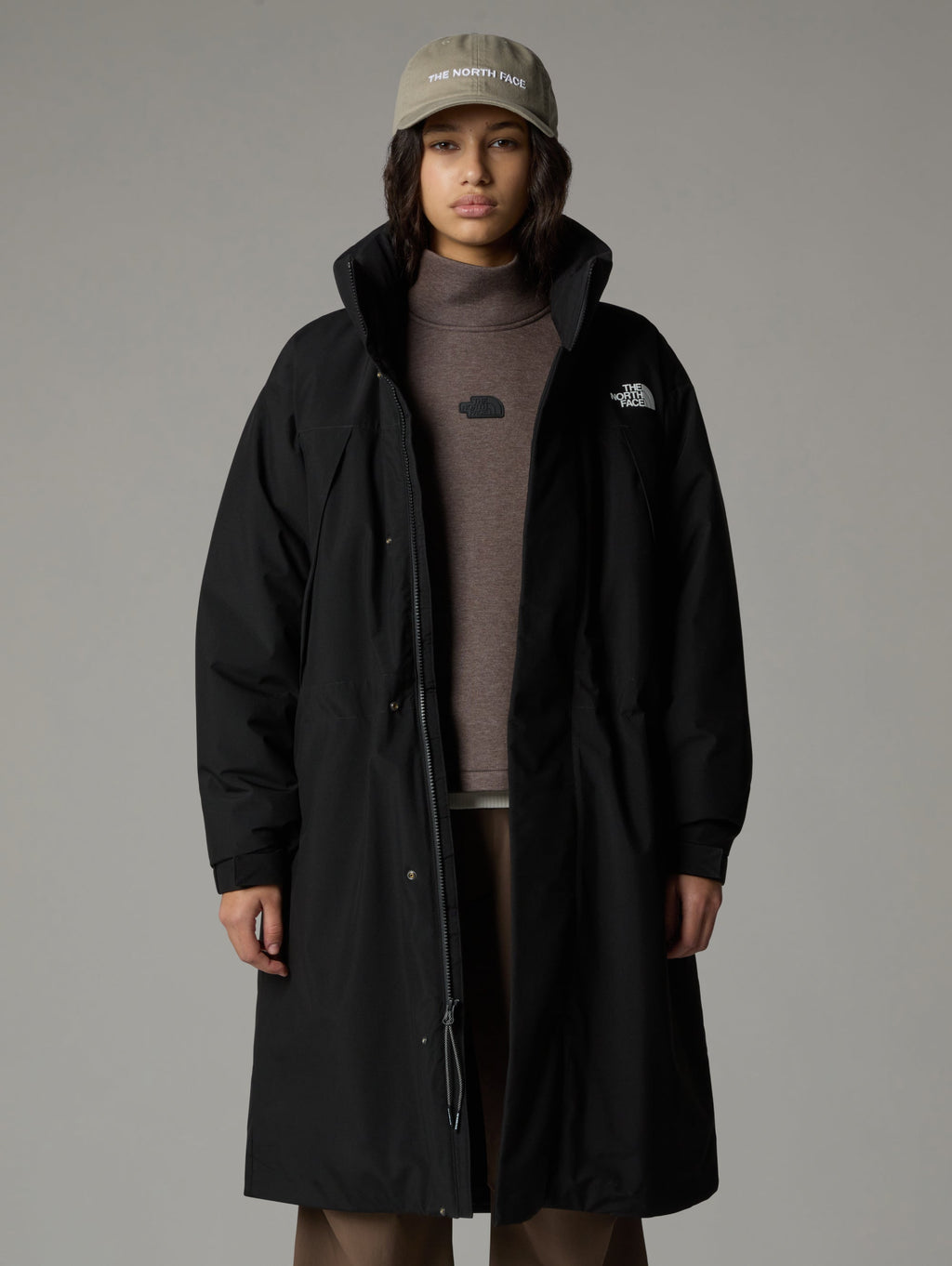 2026 New Arrival Parka Lungo Imbottito con Cappuccio Nero