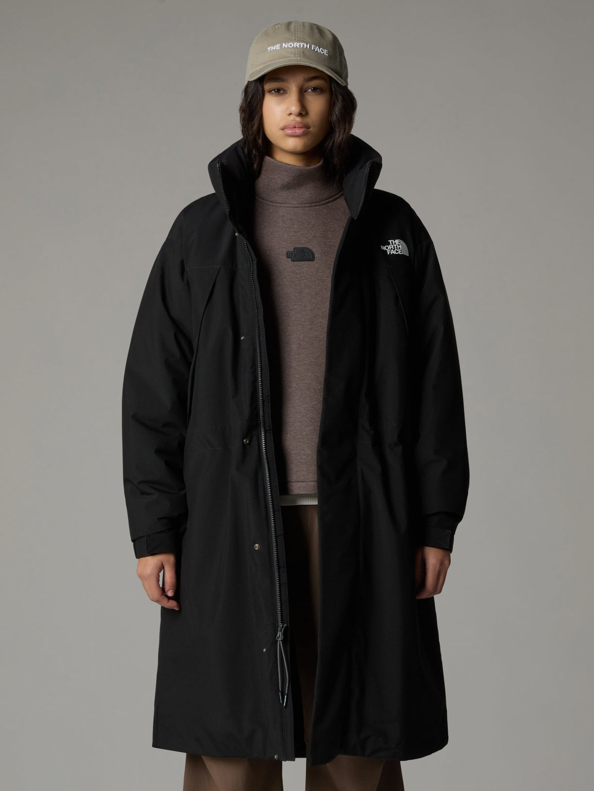2026 New Arrival Parka Lungo Imbottito con Cappuccio Nero
