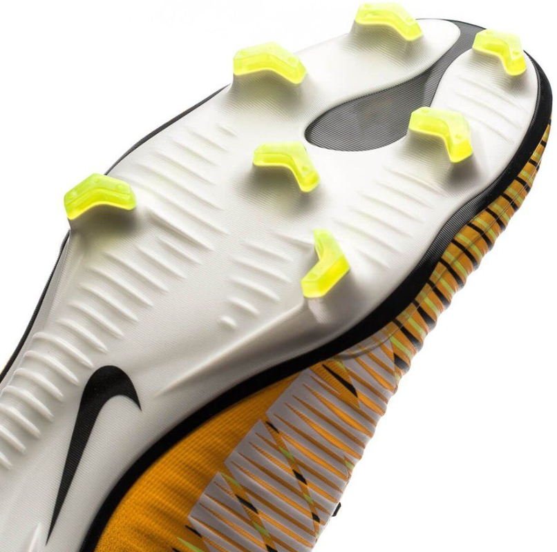 2026 New Arrival Mercurial Vapor 11 FG Lock in. Let loose.