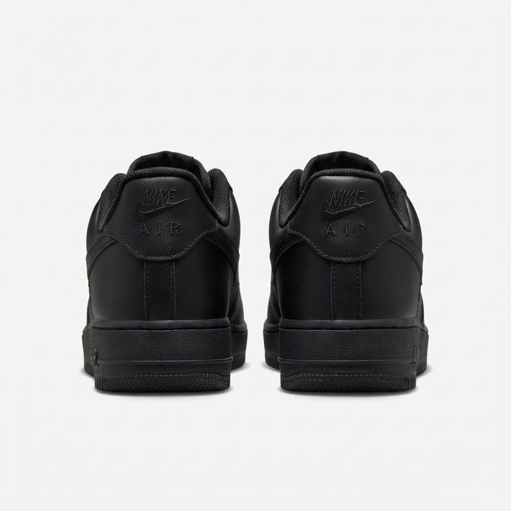 Nike Air Force 1 07 'Triple Black'