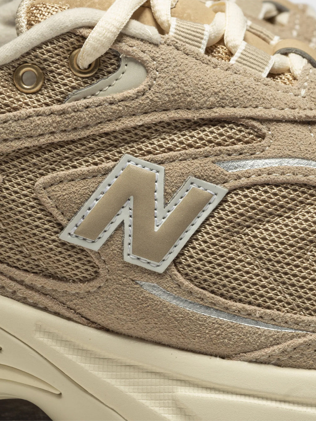 2026 New Arrival Sneakers Lifestyle 725 Marrone