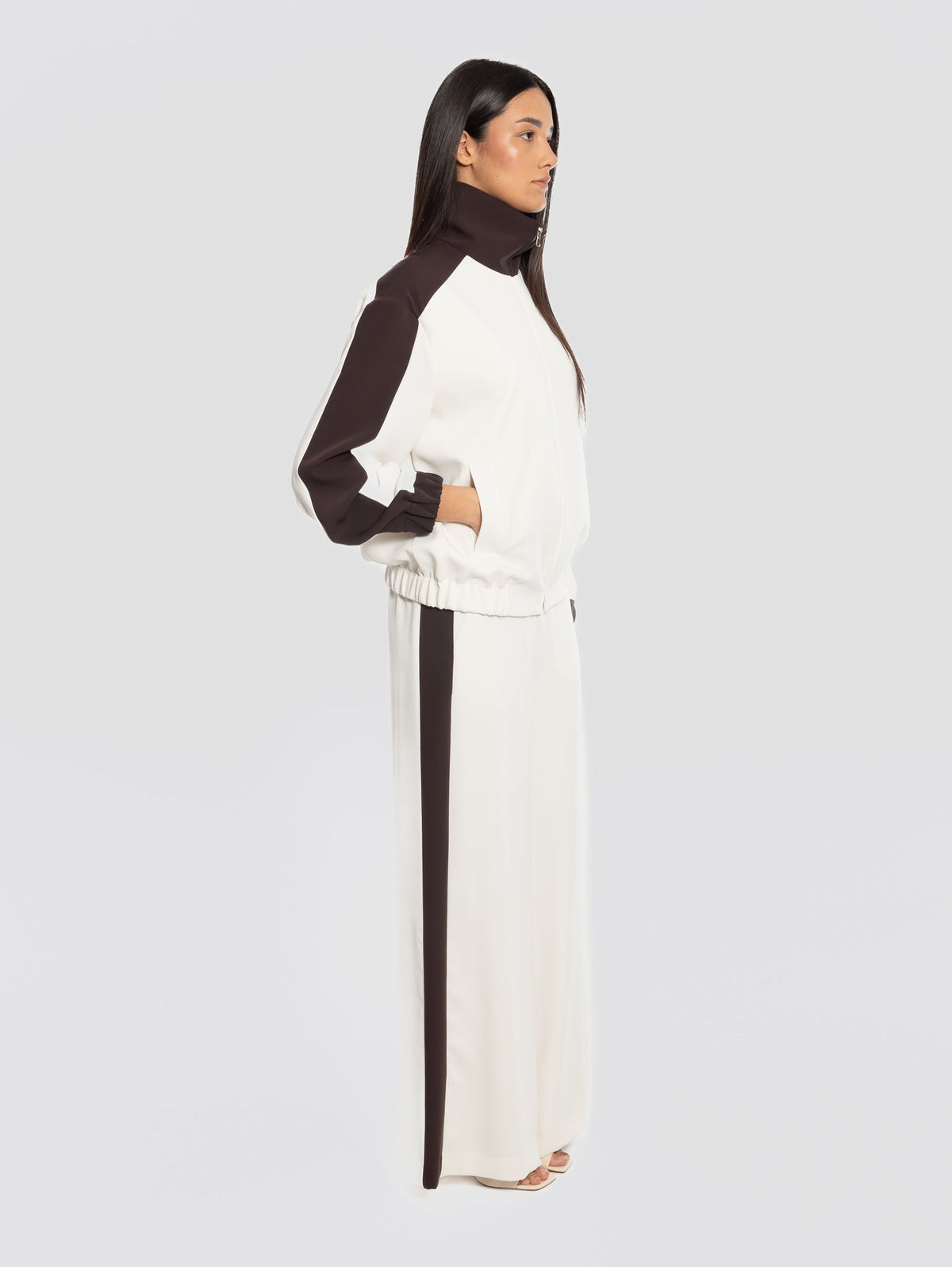 2026 New Arrival Pantaloni in Cady con Banda Laterale Panna/Marrone